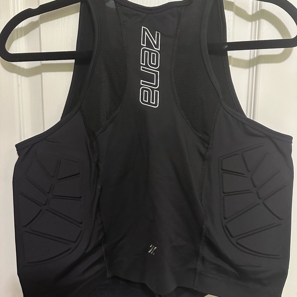 Zeni Z1 Black Padded Sports Vest - Picture 2 of 2